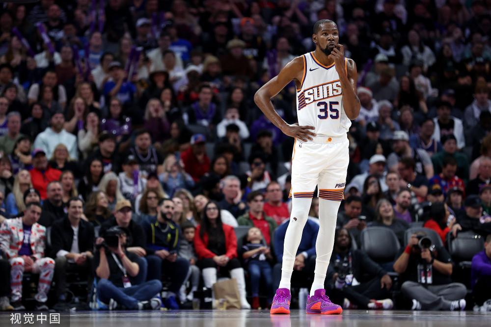 他依然面临 他依然面临